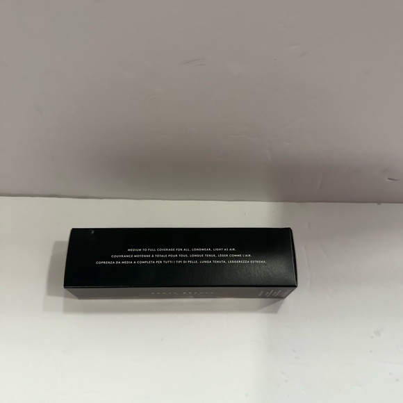 FENTY BEAUTY By Rihanna - Pro Filt'r Soft Matte Longwear Foundation - # 485 NEW - Picture 2 of 4